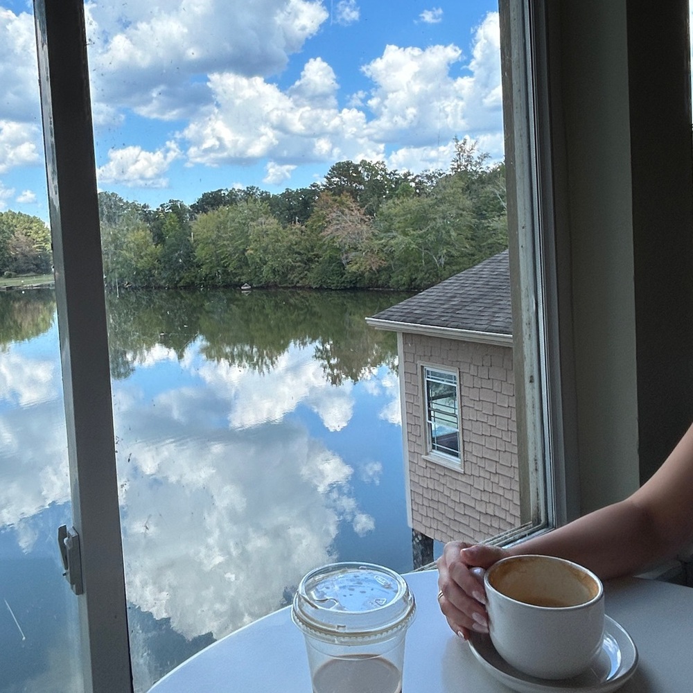 Meet your Posher, Farida